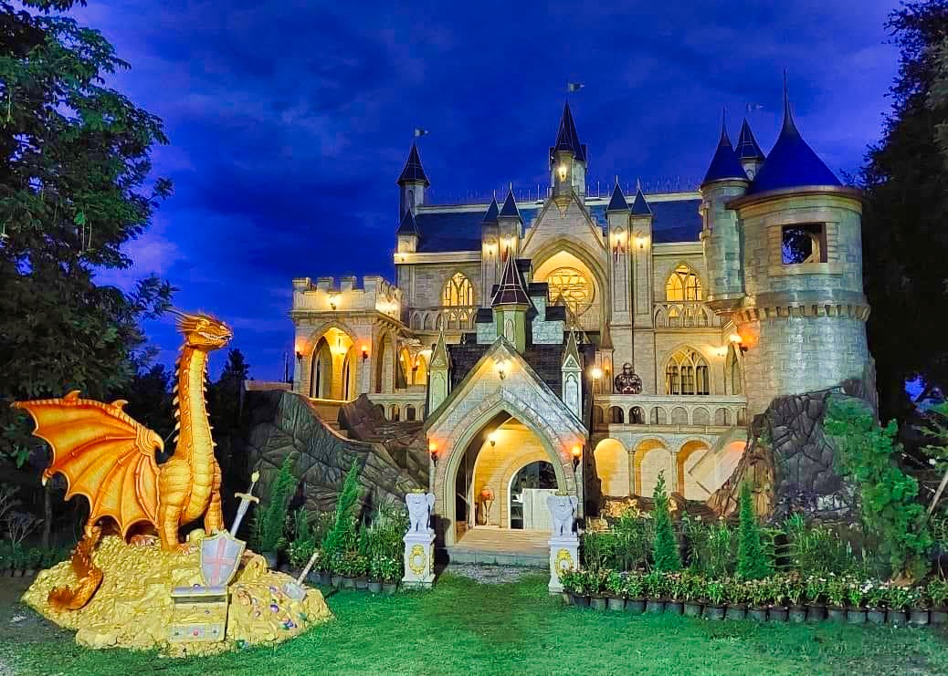 Night at Baan Suan Noi